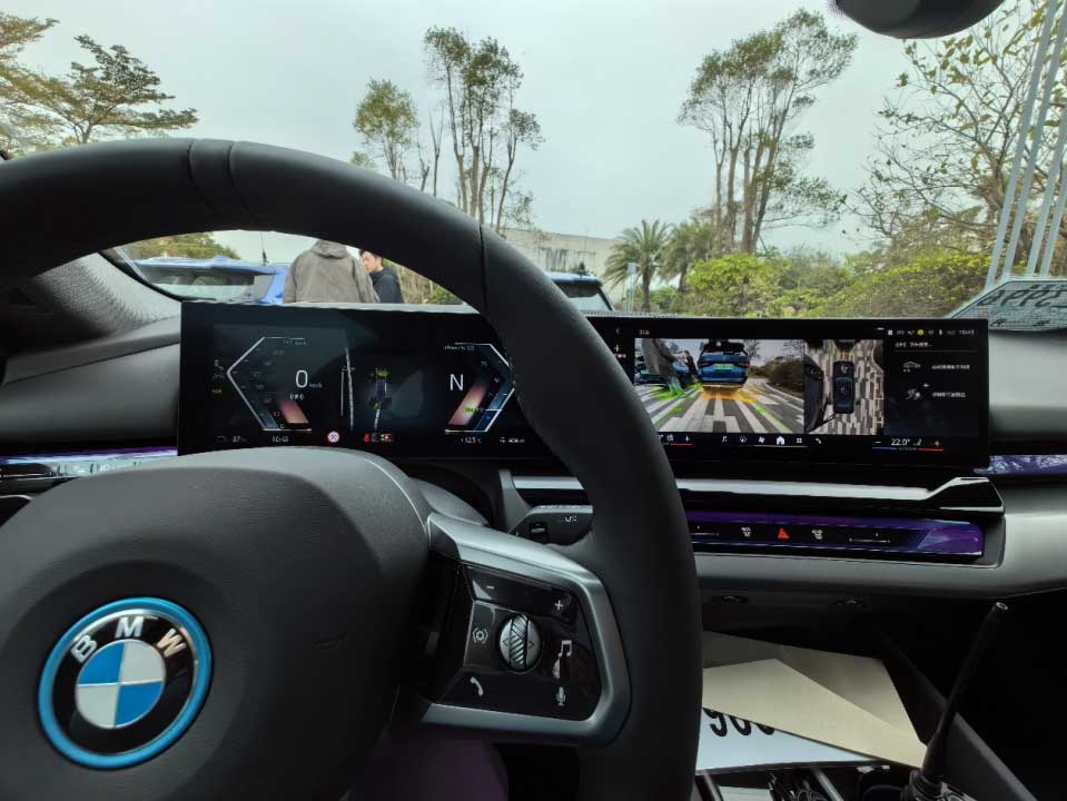 更年輕 更寶馬 全新BMW 5系將駕駛樂趣帶入新時(shí)代