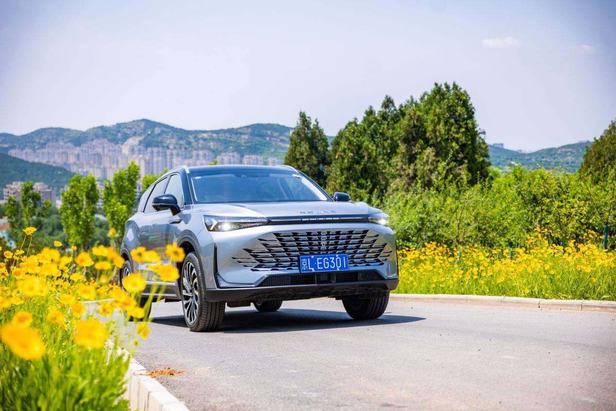 春光甚好,精彩豈止山花爛漫,還有新X7超值置換3萬元的購車優(yōu)惠!