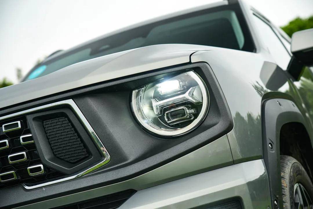 17.98萬,四驅SUV,油耗不到6L!你買不買?