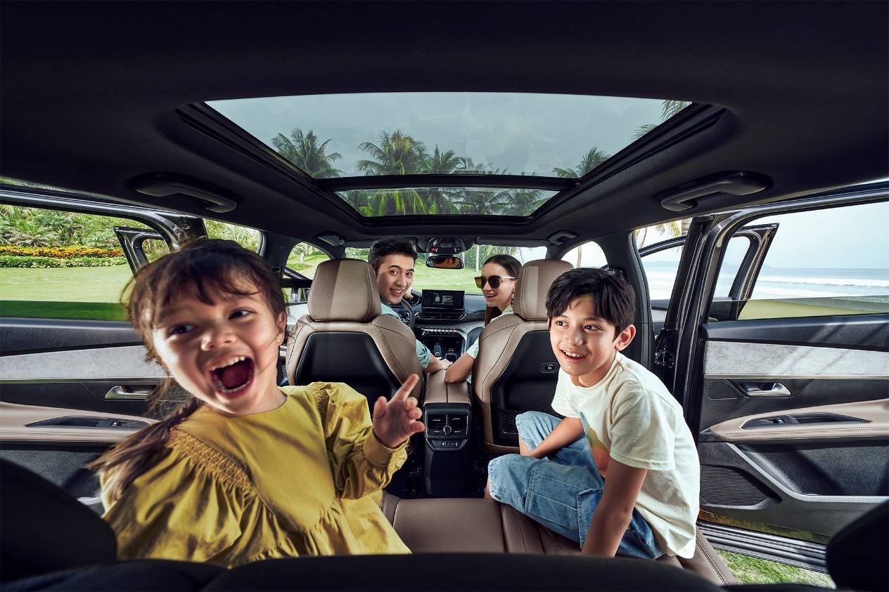 東風(fēng)標(biāo)致新5008,開啟親子假期的無限可能!