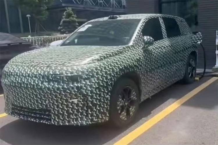 20萬級新爆款?零跑全新6座SUV,北京車展將亮相!