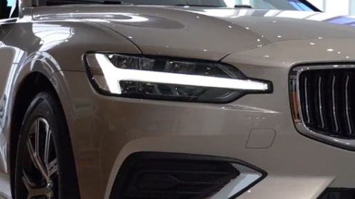 終端優惠9.2萬,入門款降至21.49萬,沃爾沃S60可以入手了?