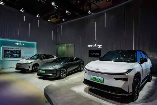 廣汽豐田鉑智品牌第二款新車,全新智能純電SUV鉑智3X亮相北京車展