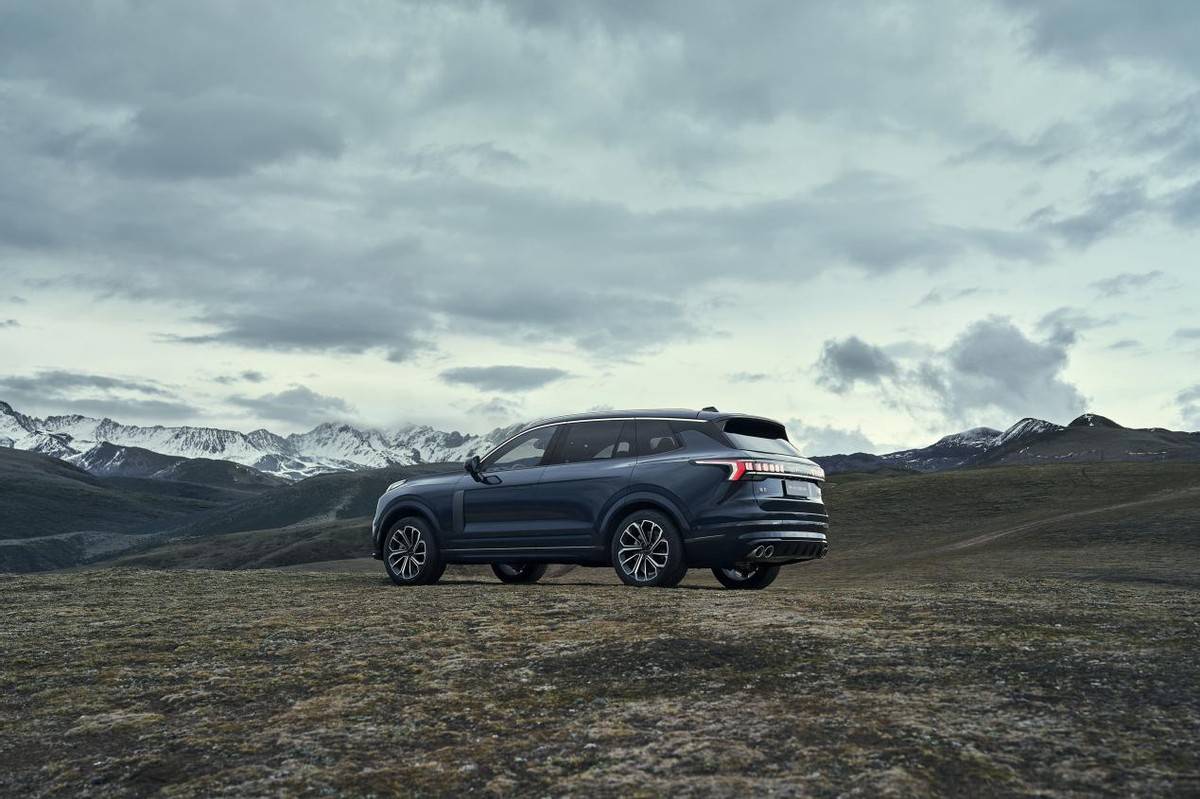 領克09四驅全球版和漢蘭達,誰是家庭越野出游的理想選擇?