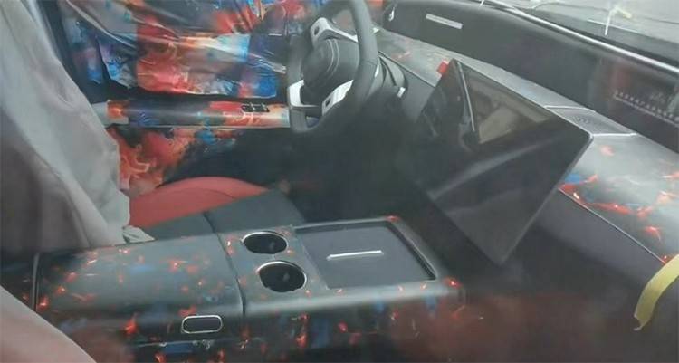 要買Model Y的可以再等等,3款自主對標產品來了!