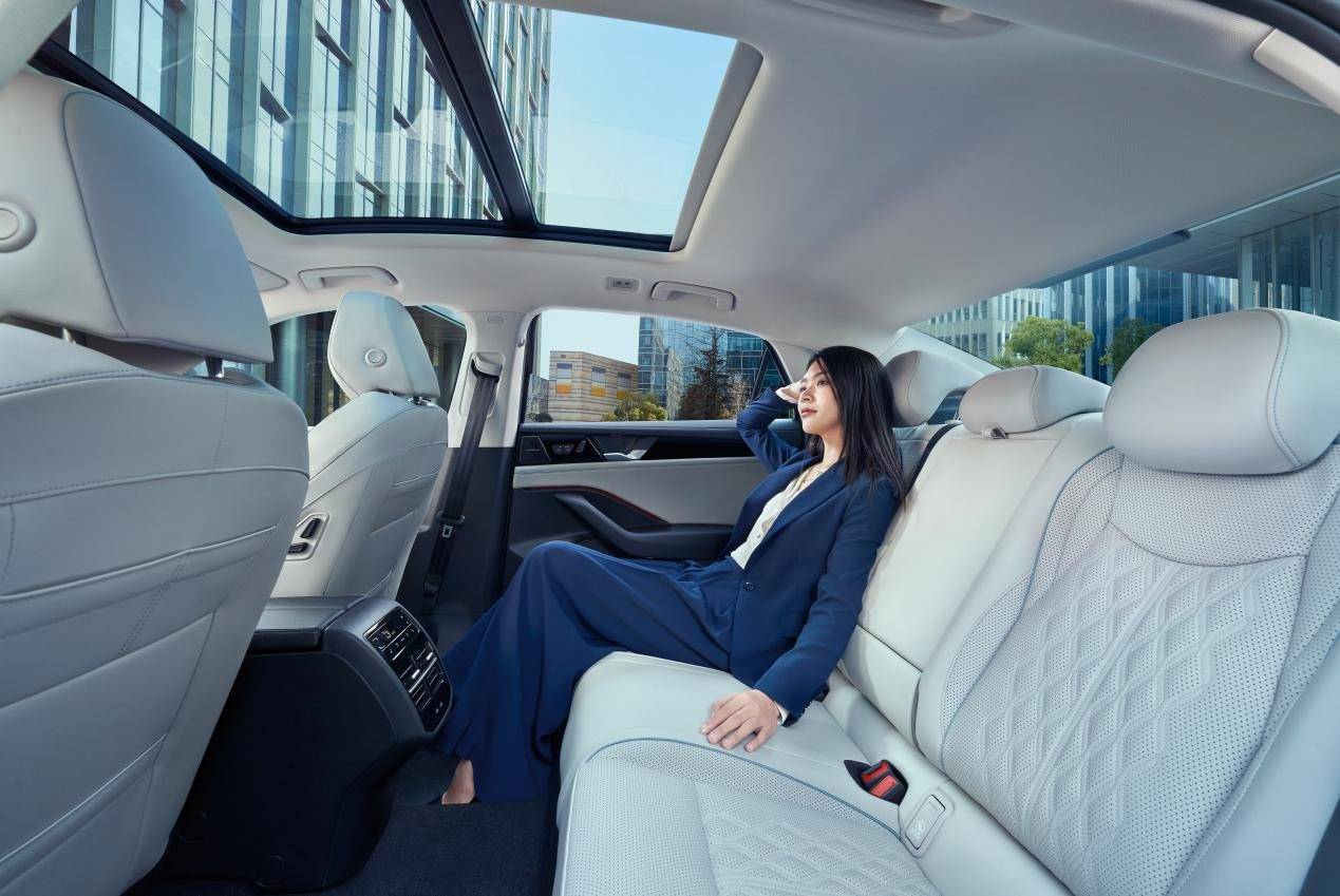 一汽-大眾北京車展“油電雙強”,5月再補貼,單車最高7萬?