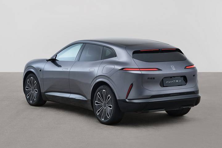 純電/增程可選,阿維塔07官圖發布,或25萬起售