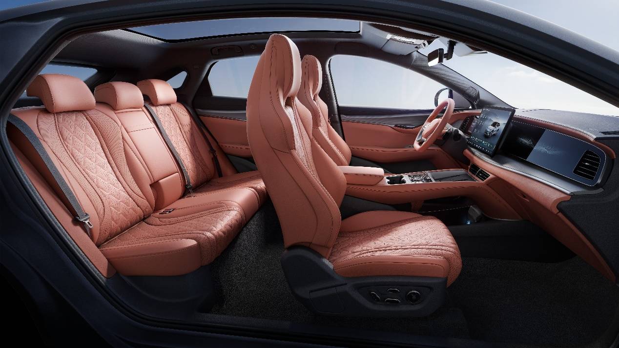 Model Y最大競爭對手,海獅07EV攜12項首創技術主打性價比