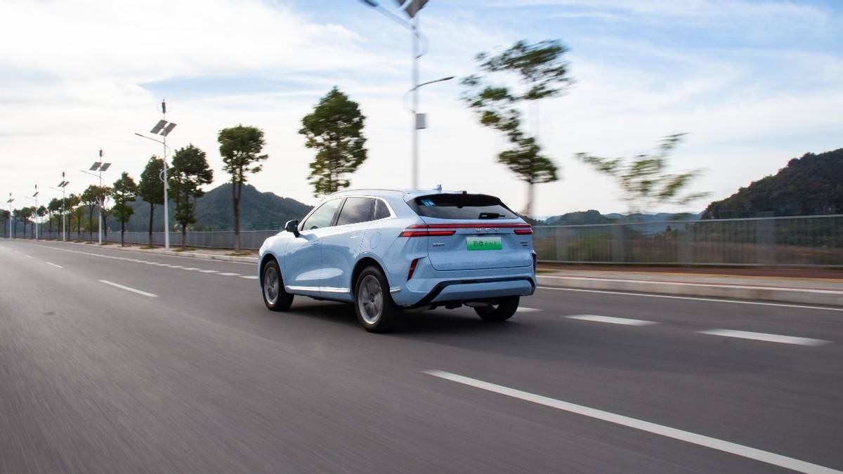 雙電機(jī)加持,4.7秒破百,摩卡Hi4終于來了!