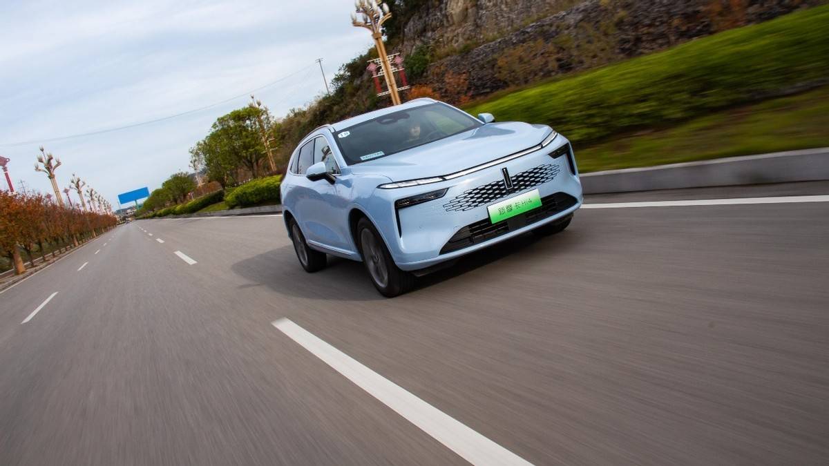 雙電機(jī)加持,4.7秒破百,摩卡Hi4終于來了!