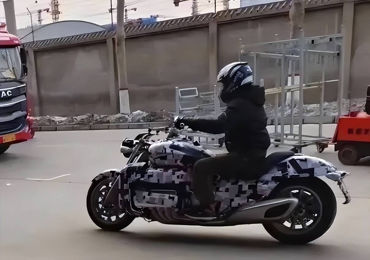 揭開迷霧 魏建軍造了一輛怎樣的靈魂摩托?