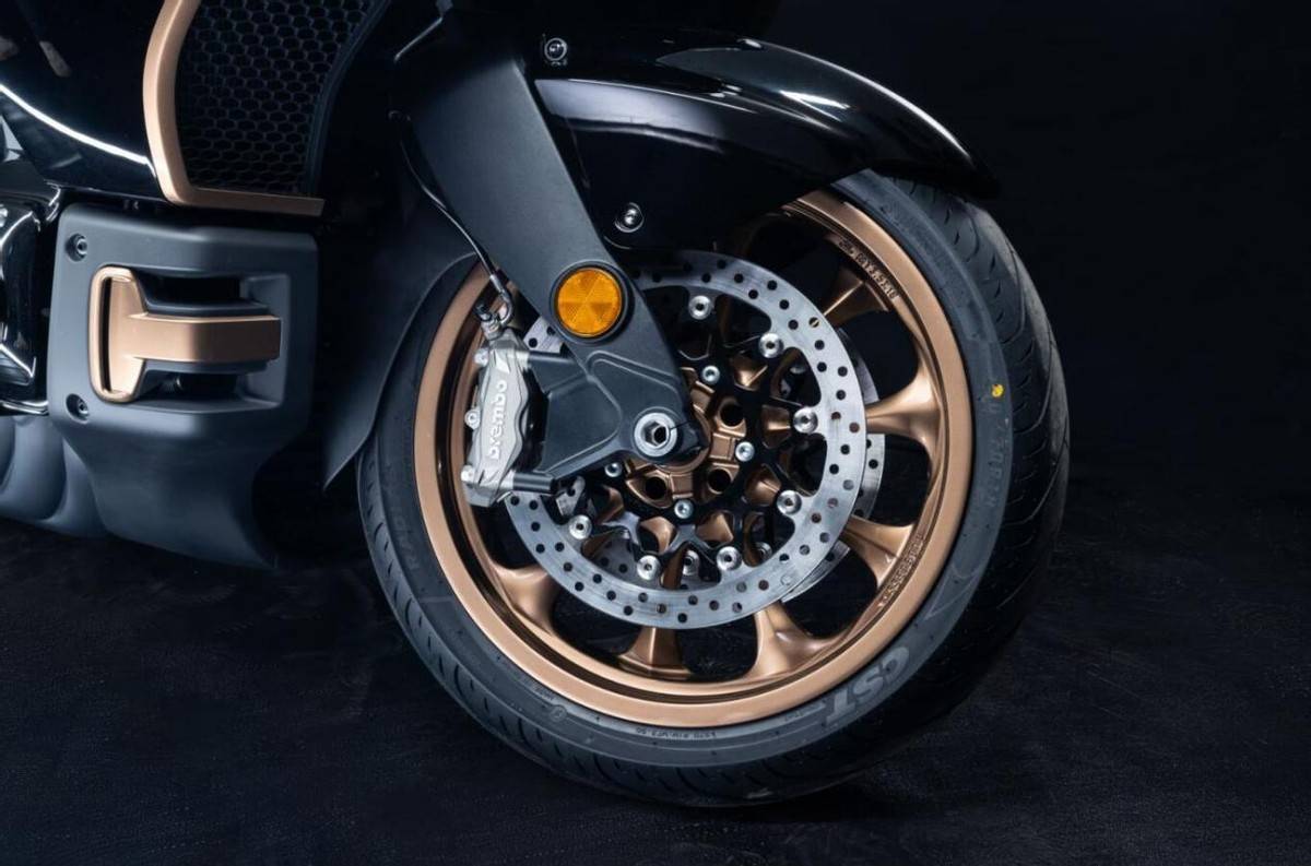 揭開迷霧 魏建軍造了一輛怎樣的靈魂摩托?