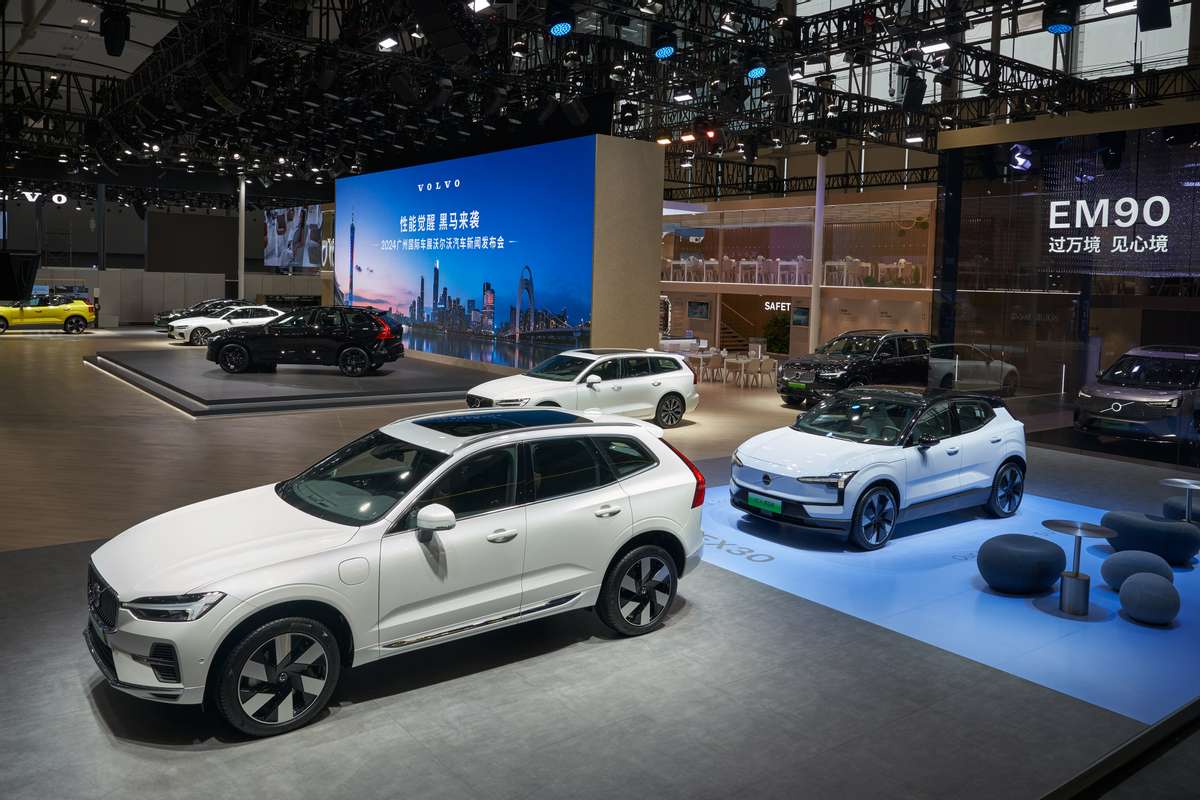 限時售價31.99萬元,沃爾沃XC60 B5智遠極夜黑版廣州車展上市