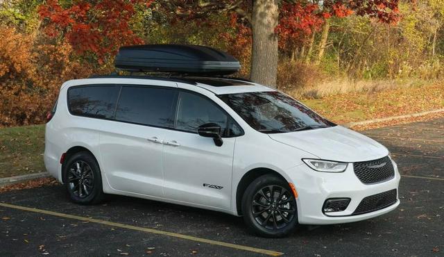 驚！約33萬克萊斯勒大捷龍FAV特別版官圖，洛杉磯車展亮相-有駕