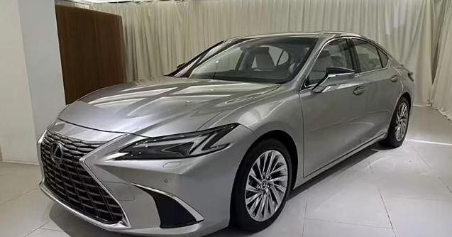 廣州車展新能源風(fēng)頭強勁，燃油車關(guān)注度下滑，大眾轉(zhuǎn)型新勢力-有駕