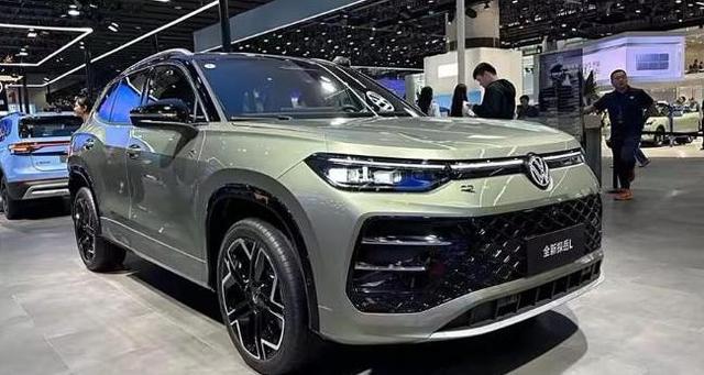 廣州車展新能源風(fēng)頭強勁，燃油車關(guān)注度下滑，大眾轉(zhuǎn)型新勢力-有駕