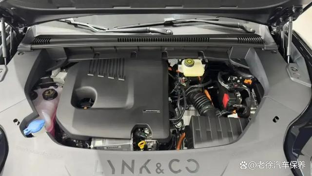 領克08 EM-P，配1.5T+電機插混，雙色車身可選-有駕