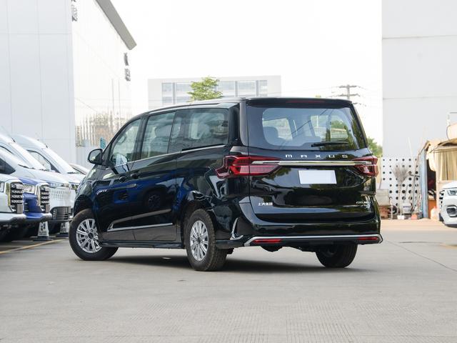 MPV價格屠夫!5米多車長配2.0引擎,級別看齊賽那GL8,僅售10萬-有駕 MPV價格屠夫!5米多車長配2.0引擎,級別看齊賽那GL8,僅售10萬-有駕