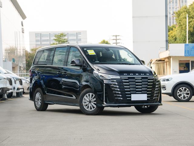 MPV價格屠夫!5米多車長配2.0引擎,級別看齊賽那GL8,僅售10萬-有駕 MPV價格屠夫!5米多車長配2.0引擎,級別看齊賽那GL8,僅售10萬-有駕