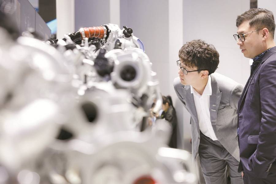 競速“汽車+”,科技與供應鏈走向臺前