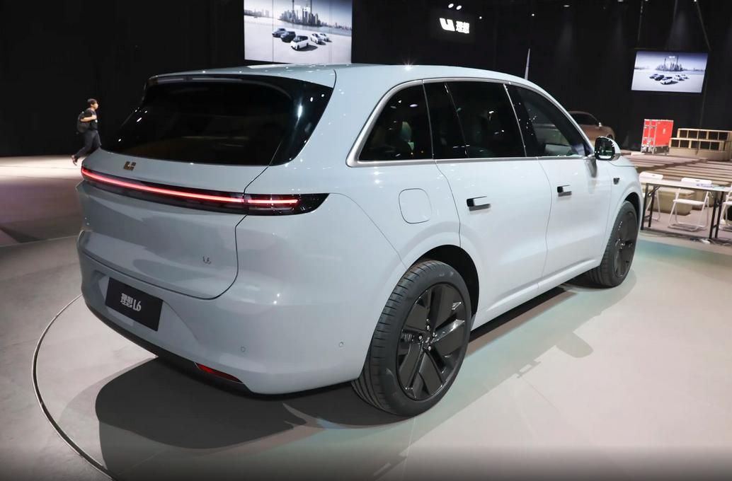 增配不加價是主旋律,25款理想L6煥新上市,預算充足推薦Max版