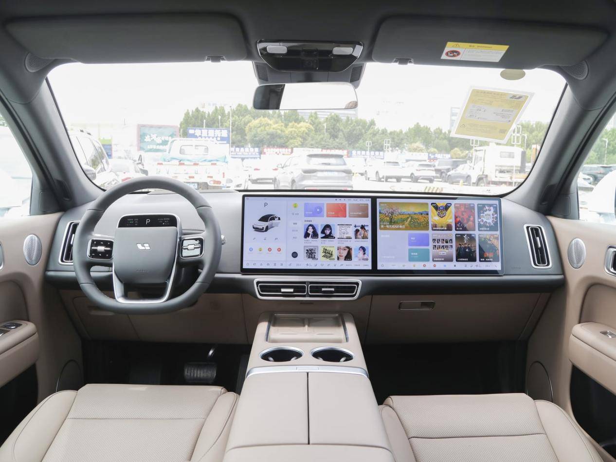 20萬(wàn)出頭智駕天花板,它能否贏過(guò)理想L7