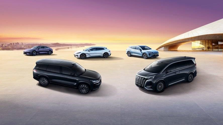 從免責條款到兜底承諾,騰勢汽車讓智駕更“有溫度”