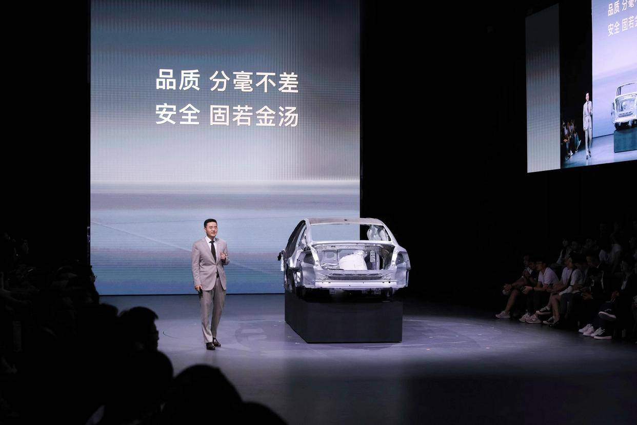 袁小林如何為沃爾沃定價戰(zhàn)降溫:拒絕犧牲安全換銷量