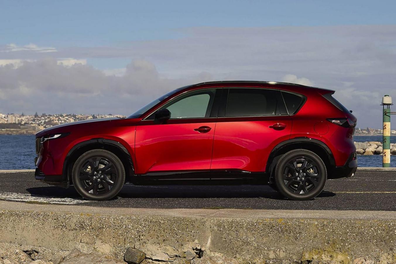 搭載2.5L輕混動力 全新馬自達(dá)CX-5官圖發(fā)布