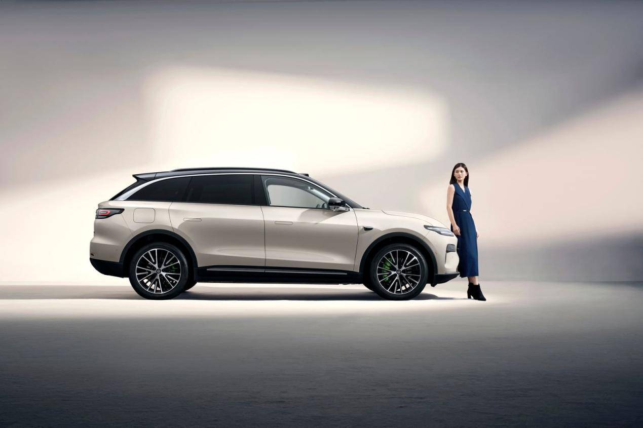 零跑全新C11大改款上市,15萬級新能源SUV品價比之選!