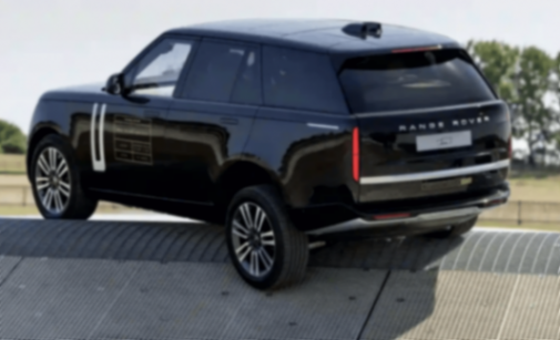 路虎攬勝純電版原型車照片!量產版預計年內首發,2026年海外上市