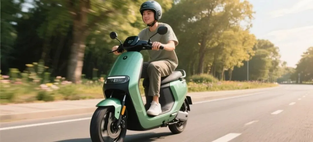 2024年中國兩輪電動車銷量約5900萬輛,同比增長7.5%;而行業普遍4到5年的換新周期,疊加超4億輛的超高保有量