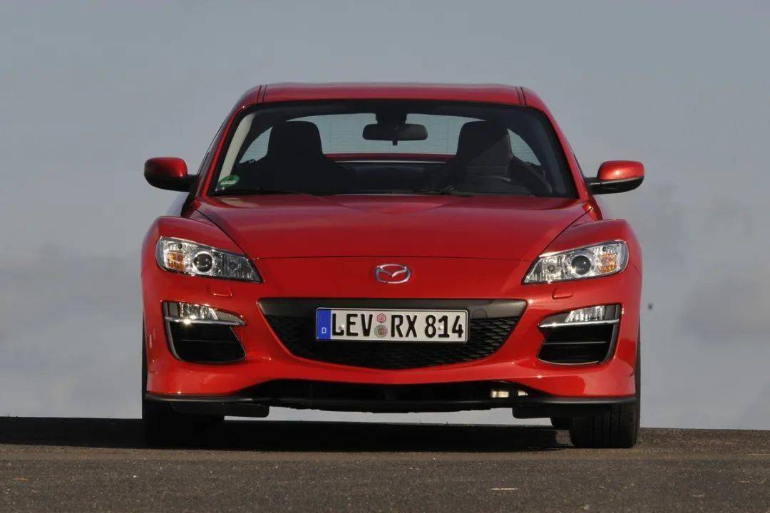 轉子絕唱,對開門下的駕駛革命