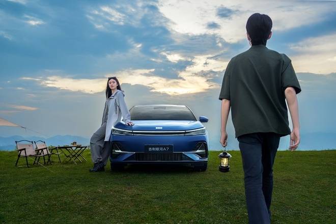 周光軍:A7是吉利銀河現象級的一面鏡子