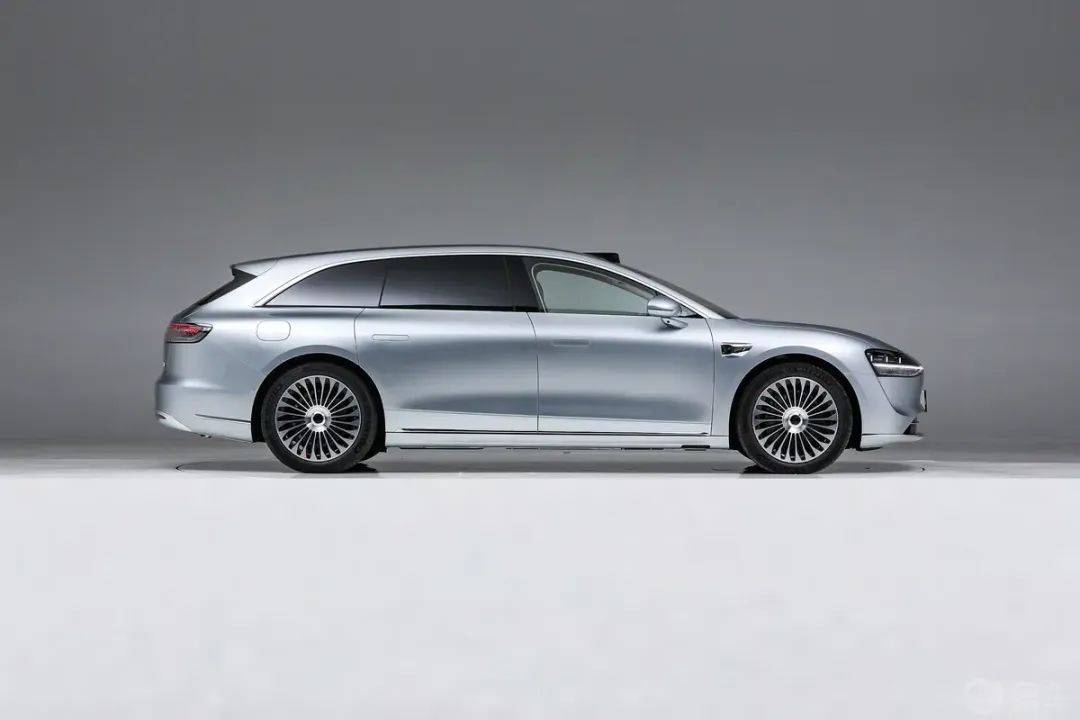 賣爆?享界S9T預售一小時過萬