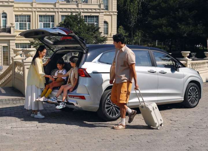 庫斯途:“臻選至誠價”13.98萬元起,20萬內多孩家用車首選!