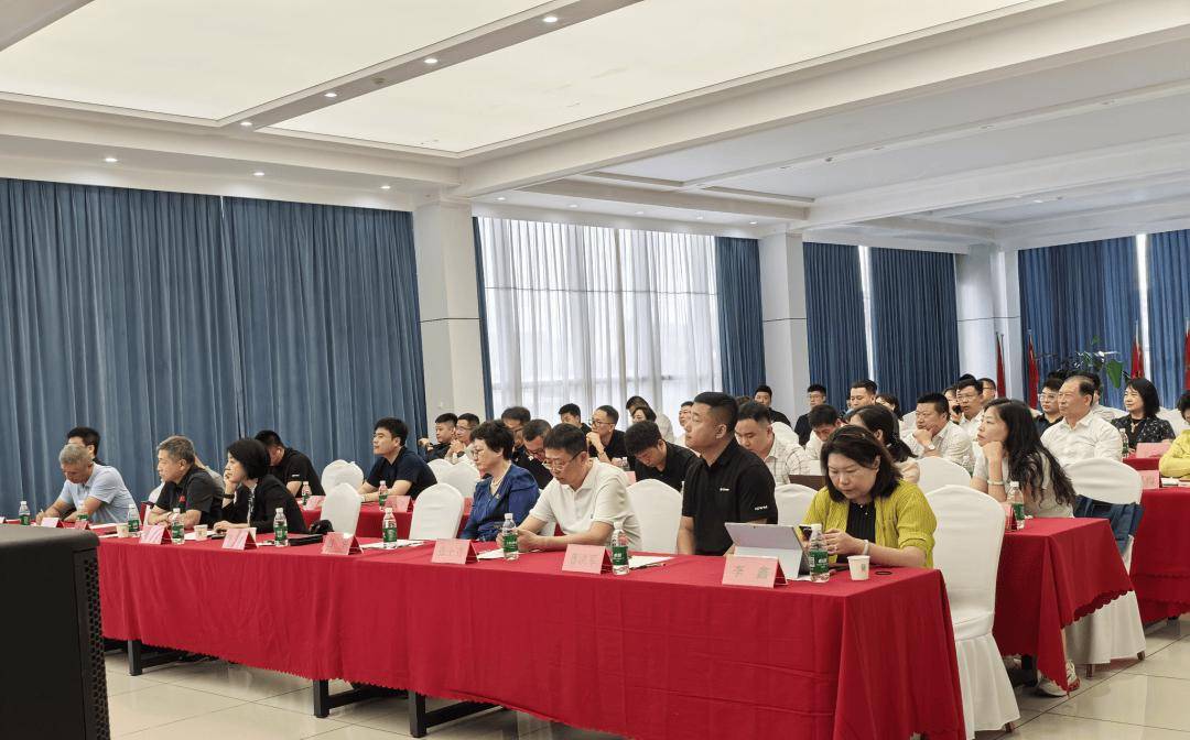 2025年中汽車市場趨勢發(fā)展研討會在哈爾濱順利召開