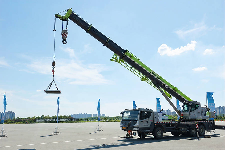 嵐海智混技術正式發布 基于全域800V碳化硅高壓系統打造