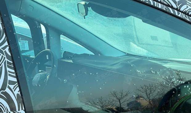 別克純電GL8世紀申報圖曝光 定位超豪華百萬級MPV