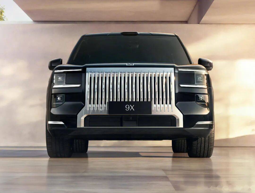 成都預(yù)售純電“庫(kù)里南” 一小時(shí)訂單破4萬(wàn)臺(tái)