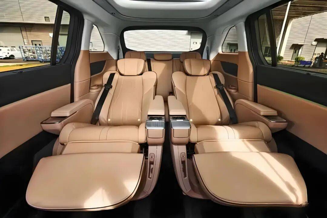 成都預(yù)售純電“庫(kù)里南” 一小時(shí)訂單破4萬(wàn)臺(tái)