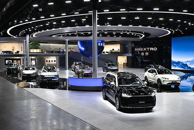 轉(zhuǎn)型“扭到大動(dòng)脈”,超八成車企利潤(rùn)下滑