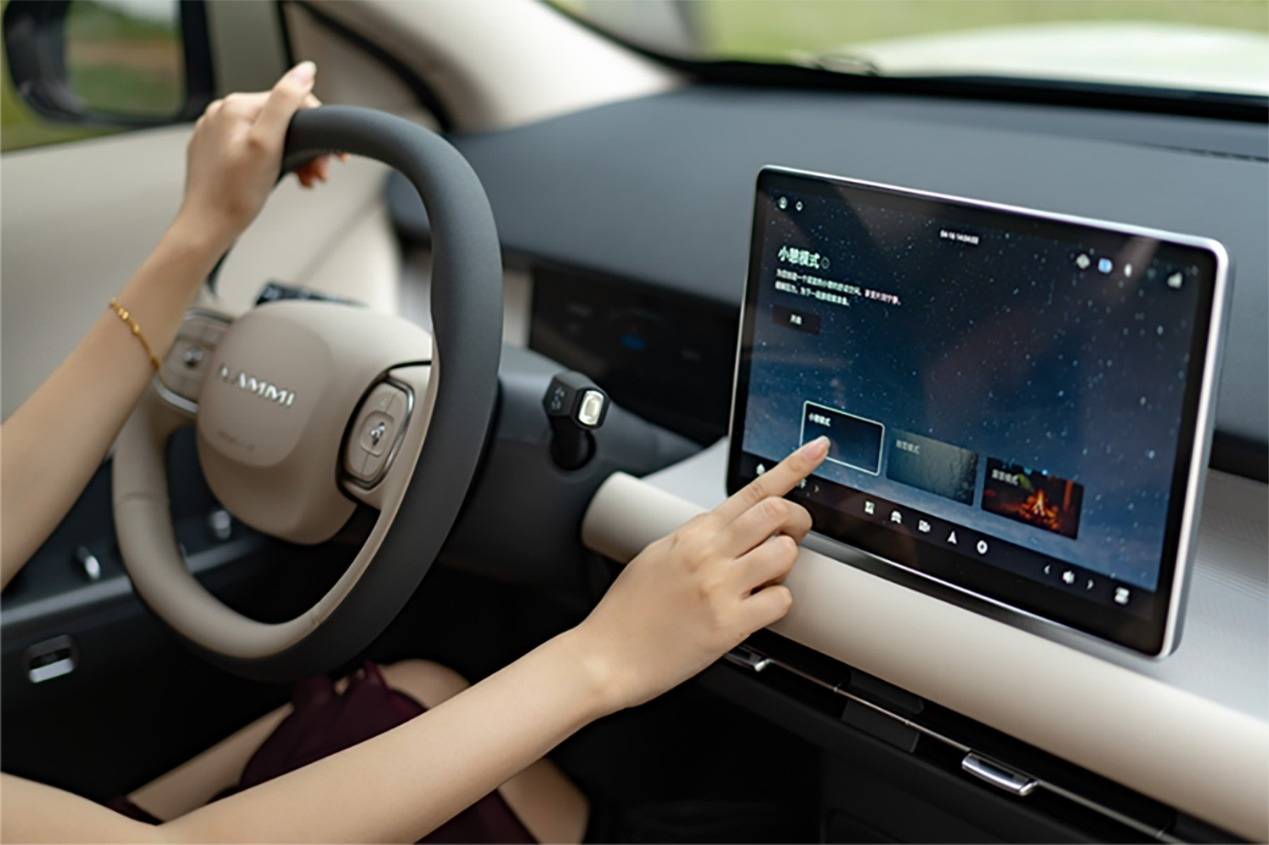 同級獨有天地門 大空間超舒適 東風奕派納米06有多值?