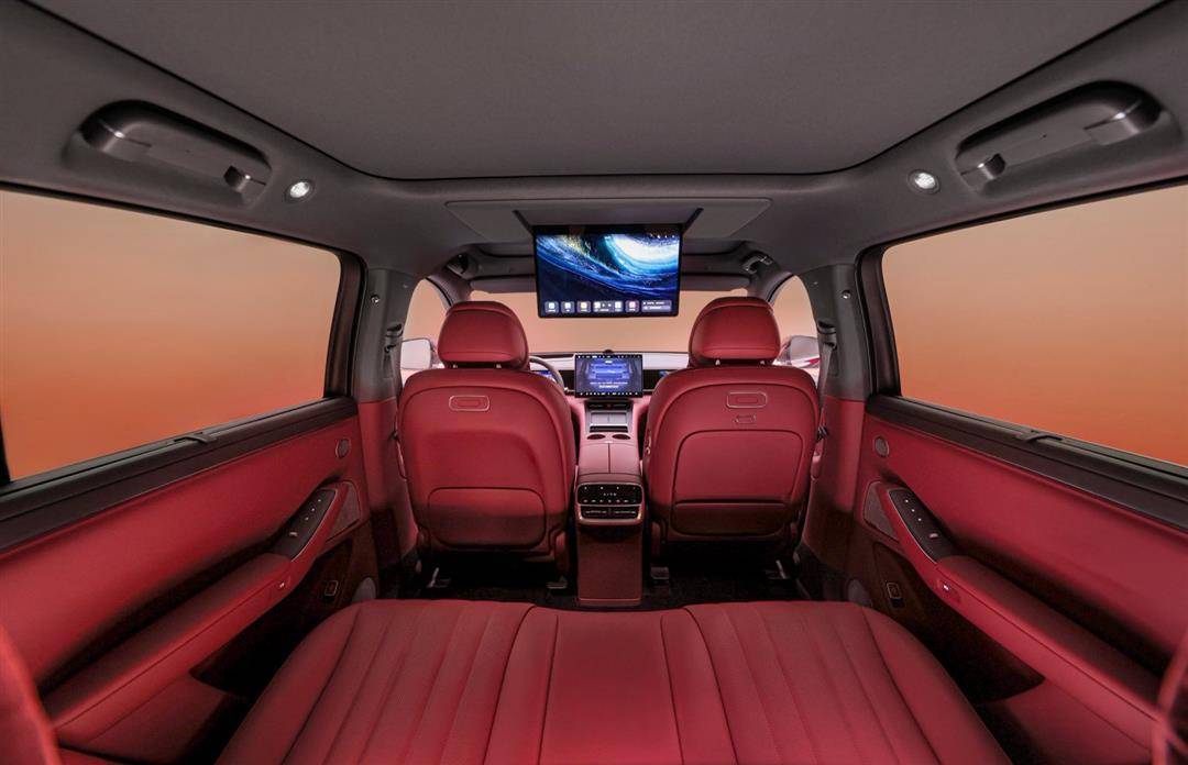 全新問界M7和尚界H5這兩臺重磅新車同時上市,可以說車圈的流量都涌向這兩臺車了