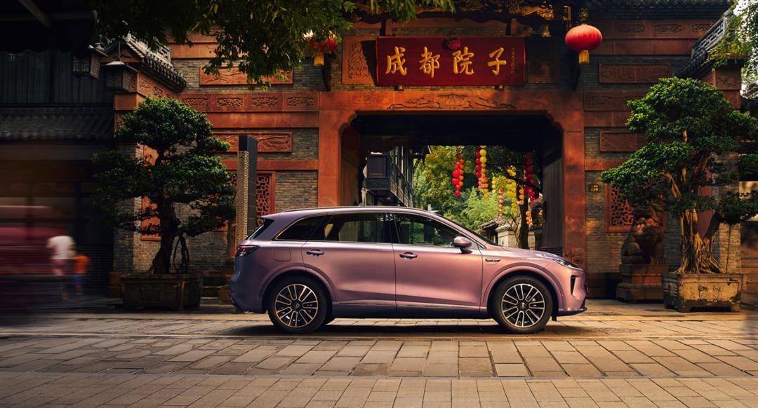 全新問界M7和尚界H5這兩臺重磅新車同時上市,可以說車圈的流量都涌向這兩臺車了