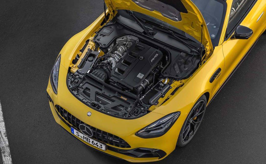 2.0T四缸油車也敢賣100萬?奔馳GT新車有什么底氣