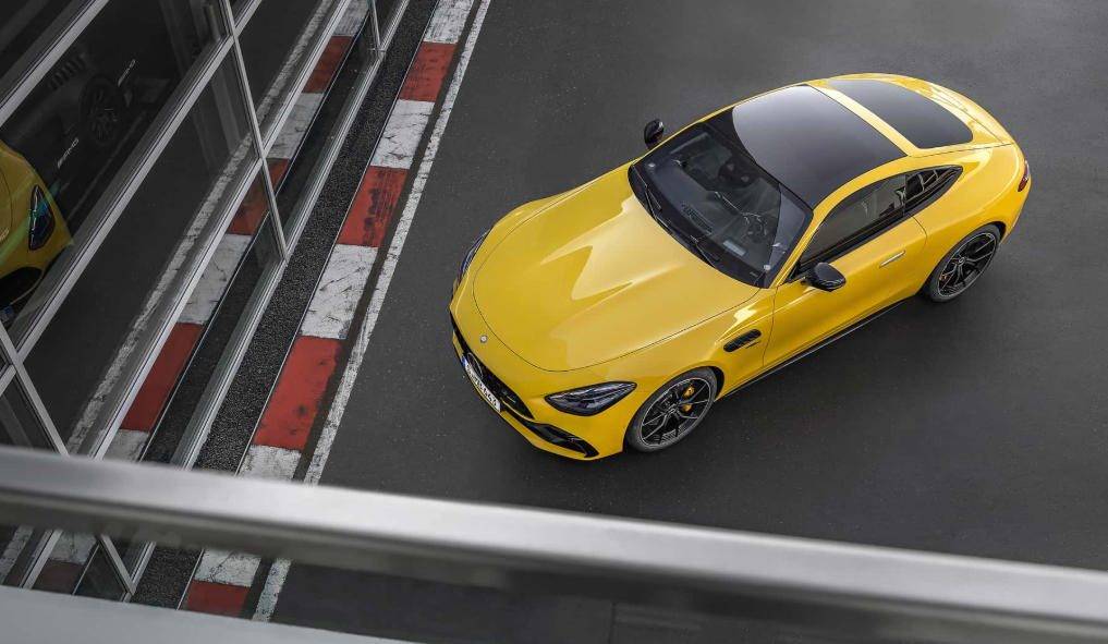 2.0T四缸油車也敢賣100萬?奔馳GT新車有什么底氣