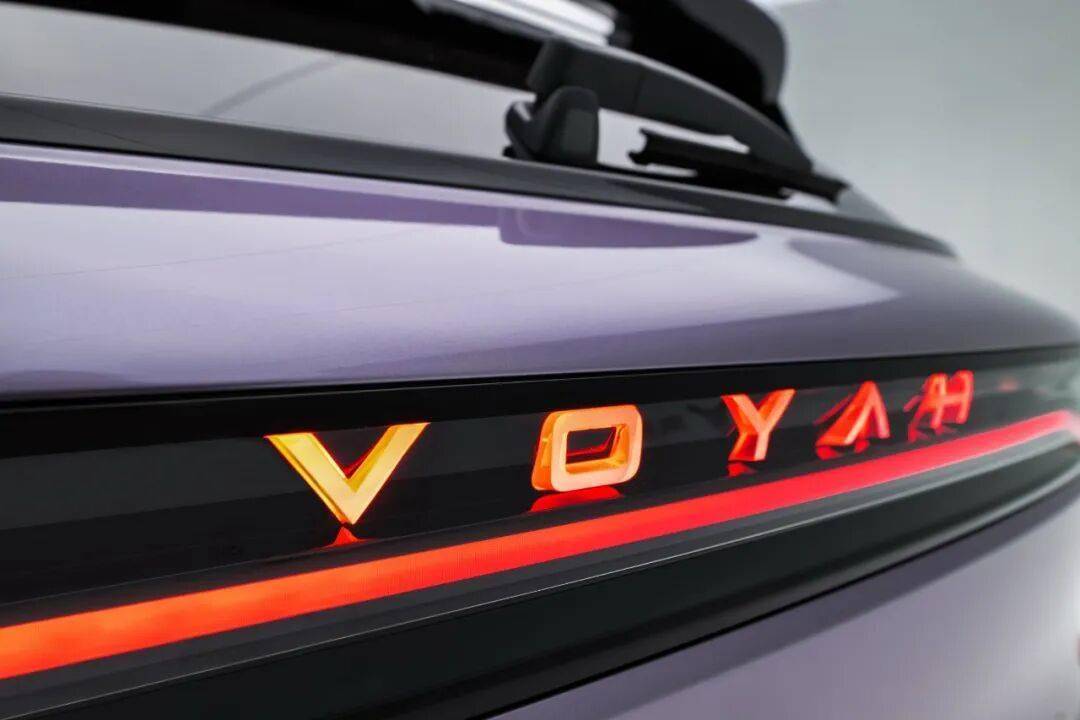 不止是“華為全家桶” 為什么是嵐圖FREE+成爆款又殺進前三?