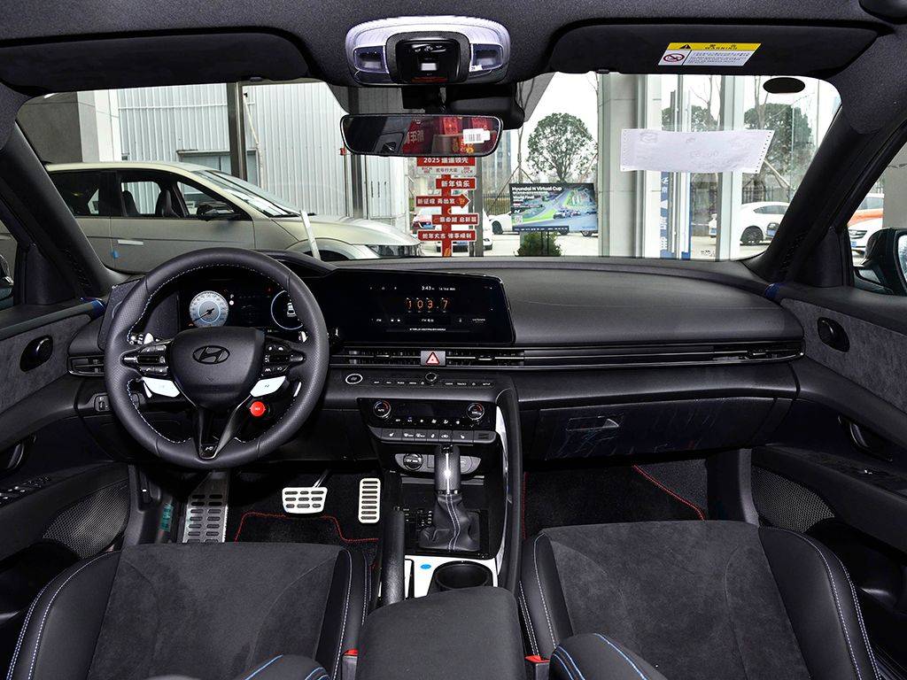 上市一年多,伊蘭特N終端現(xiàn)已優(yōu)惠3.5萬,性能黨還不下手?