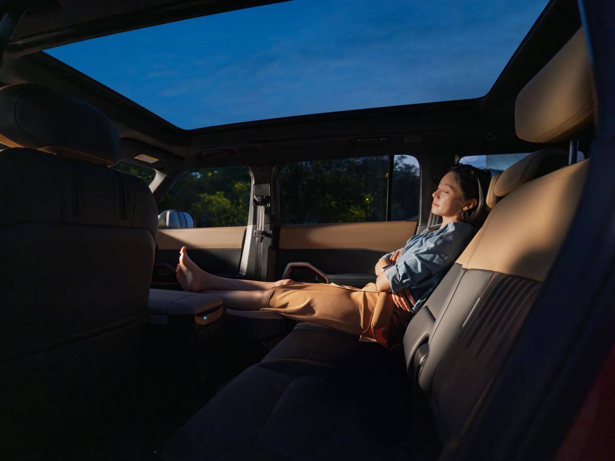 福特烈馬家族登陸上海OCR曬車節(jié) 福特智趣烈馬盲訂開(kāi)啟